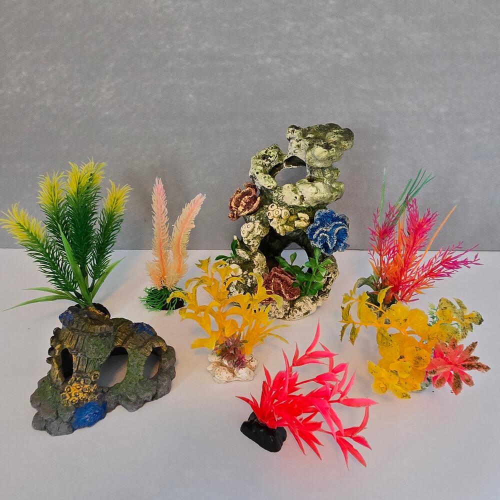 Fish Tank Aquarium Decorations Artificial Plastic Plants 2 Cave Rocks Decor Set